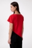 T-Shirt Asimmetrica Con Ricamo Lato Cuore • Rosso