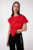 T-Shirt Asimmetrica Con Ricamo Lato Cuore • Rosso